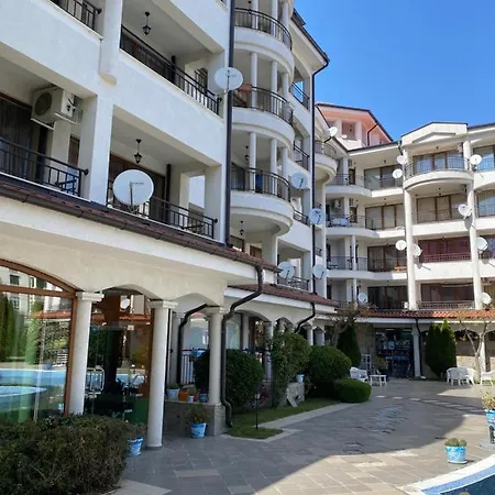 Chateau Valon Hotell Slăntjev Brjag